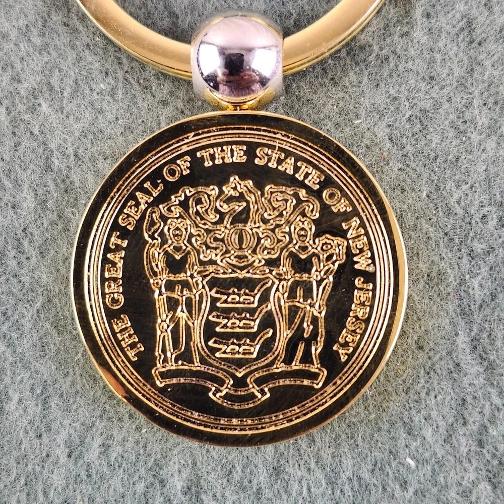 NEW JERSEY Great Seal U.S. Army National Guard Brass Key Chain Ring Fob Whitman